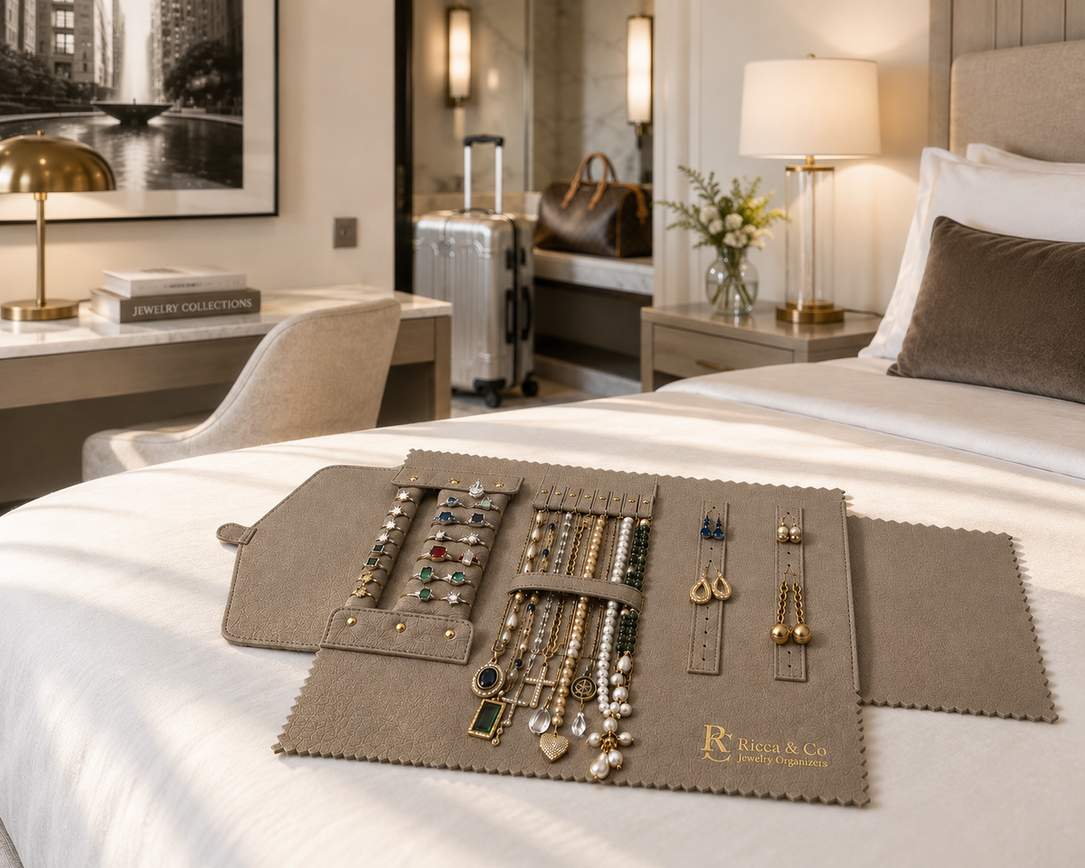 Organized Jewelry, Even When You Travel